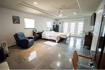 2650 W Lucas Drive, Beaumont, TX 77706 - Photo 10