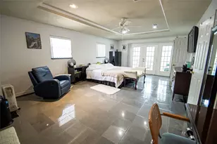 2650 W Lucas Dr, Beaumont, TX 77706 - Photo 10