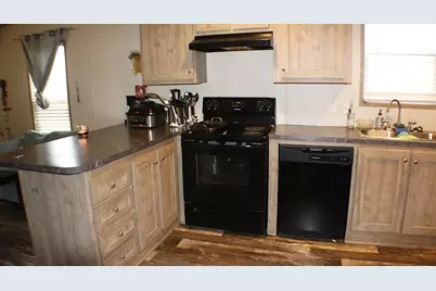 12240 Fm 1383, Schulenburg, TX 78956 - Photo 10