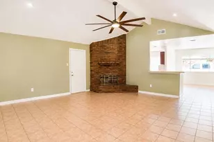 9507 Wellsworth Dr, Houston, TX 77083 - Photo 8
