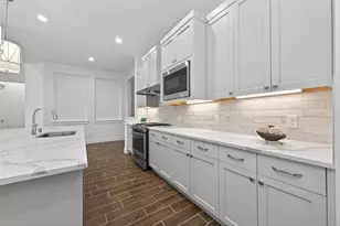 18338 Tiger Flowers Dr, Conroe, TX 77302 - Photo 16