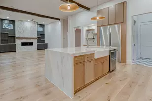 608 E 26th St, Houston, TX 77008 - Photo 8