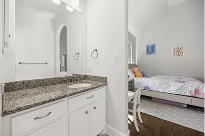 5119 Locust Street, Bellaire, TX 77401 - Photo 36