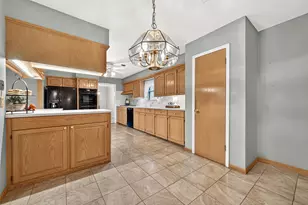 5610 Belrose Dr, Houston, TX 77035 - Photo 22