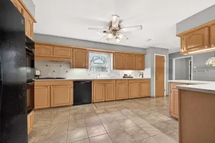5610 Belrose Dr, Houston, TX 77035 - Photo 4