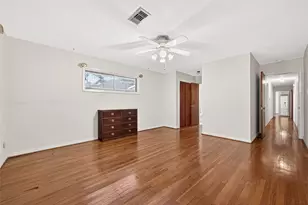 5610 Belrose Dr, Houston, TX 77035 - Photo 16