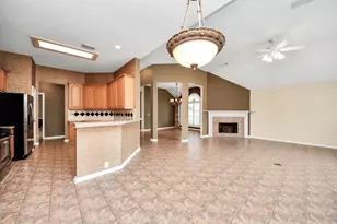 7310 Whistle Ct, Sugar Land, TX 77479 - Photo 6