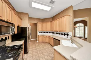 7310 Whistle Ct, Sugar Land, TX 77479 - Photo 4