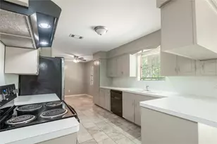 427 Sunnyside St, Huntsville, TX 77320 - Photo 12