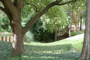 2100 Tanglewilde St, Houston, TX 77063 - Photo 20