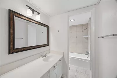 2100 Tanglewilde Street #286, Houston, TX 77063 - Photo 10