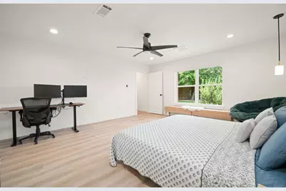 2311 Stoney Brook Drive, Houston, TX 77063 - Photo 18