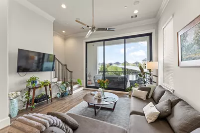 6035 Matthew Oaks Place, Houston, TX 77007 - Photo 2