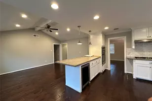 8038 Carvel Ln, Houston, TX 77036 - Photo 6