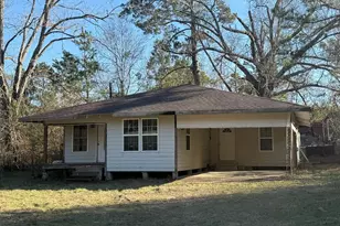 11823 Hwy 63 W, Wiergate, TX 75977 - Photo 1