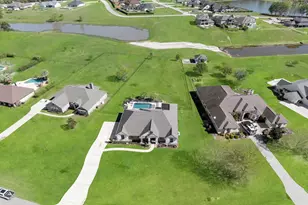 18819 Serene Water Dr, Montgomery, TX 77356 - Photo 4
