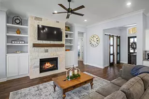 18819 Serene Water Dr, Montgomery, TX 77356 - Photo 10