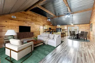 157 Laurel Ln, Livingston, TX 77351 - Photo 2