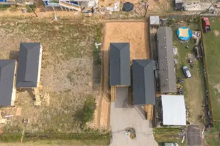 835 22nd St, San Leon, TX 77539 - Photo 32