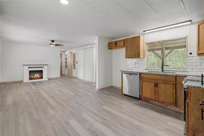 65 Brazil Boulevard, Huntsville, TX 77320 - Photo 8