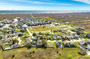 12828 E Conquistador Dr, Galveston, TX 77554 - Photo 32