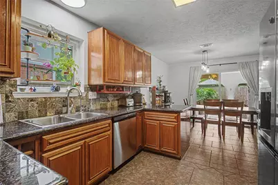 1730 Oak Valley Drive, Kemah, TX 77565 - Photo 8