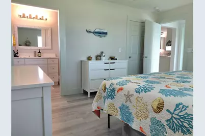 805 Nelson Avenue, Port Bolivar, TX 77650 - Photo 12