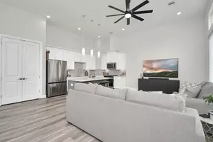 2504 W Tidwell Rd, Houston, TX 77091 - Photo 6