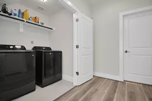 2504 W Tidwell Rd, Houston, TX 77091 - Photo 22