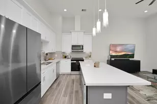 2504 W Tidwell Rd, Houston, TX 77091 - Photo 8