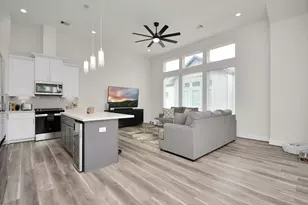 2504 W Tidwell Rd, Houston, TX 77091 - Photo 4
