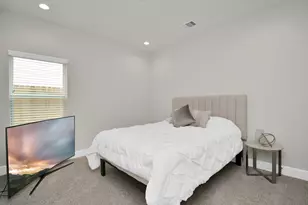 2504 W Tidwell Rd, Houston, TX 77091 - Photo 24