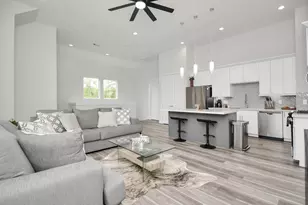 2504 W Tidwell Rd, Houston, TX 77091 - Photo 10