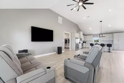 15007 Wolfgang Road, Guy, TX 77444 - Photo 4