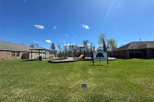 7906 Emerald Oak Dr, Texas City, TX 77591 - Photo 32