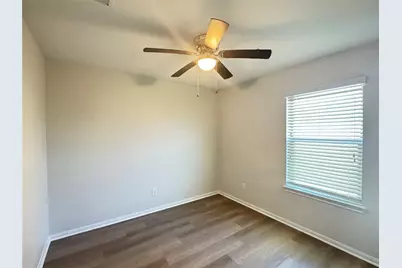 7906 Emerald Oak Drive, Texas City, TX 77591 - Photo 24