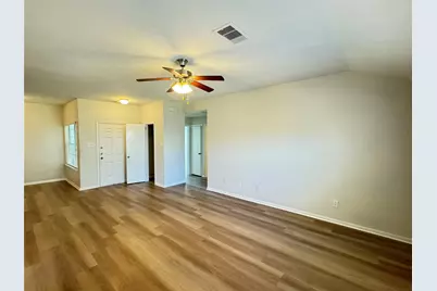 7906 Emerald Oak Drive, Texas City, TX 77591 - Photo 16