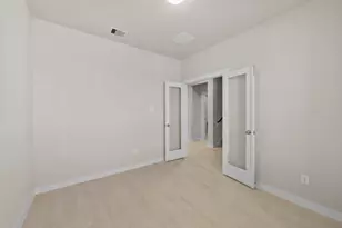 2012 Sugarberry Gully Ln, Conroe, TX 77301 - Photo 12