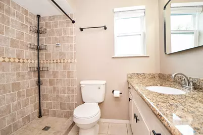 1013 W Sidnor Street, Alvin, TX 77511 - Photo 30