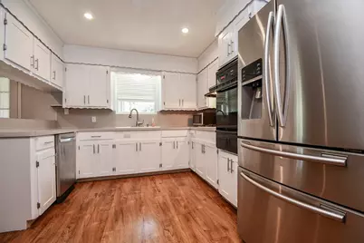1013 W Sidnor Street, Alvin, TX 77511 - Photo 16