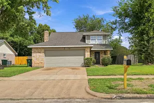 7726 Chaseview Dr, Houston, TX 77489 - Photo 2