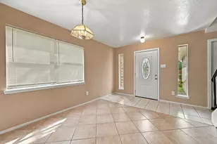 7726 Chaseview Dr, Houston, TX 77489 - Photo 4