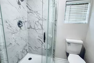 3921 Woodleigh St, Houston, TX 77023 - Photo 4