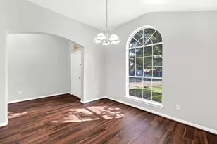 4018 Floral Way Ct, Fresno, TX 77545 - Photo 6