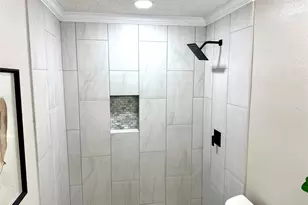 12442 Ashcroft Dr, Houston, TX 77035 - Photo 20