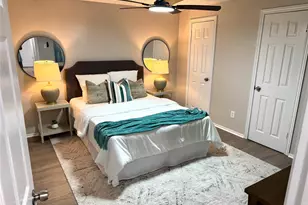 12442 Ashcroft Dr, Houston, TX 77035 - Photo 16
