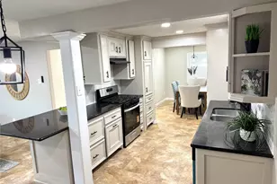 12442 Ashcroft Dr, Houston, TX 77035 - Photo 10
