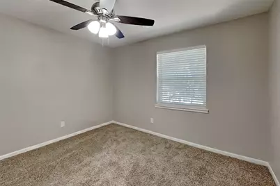 505 S Rivershire Drive, Conroe, TX 77304 - Photo 10