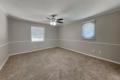 505 S Rivershire Drive, Conroe, TX 77304 - Photo 8