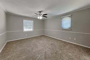 505 S Rivershire Dr, Conroe, TX 77304 - Photo 8